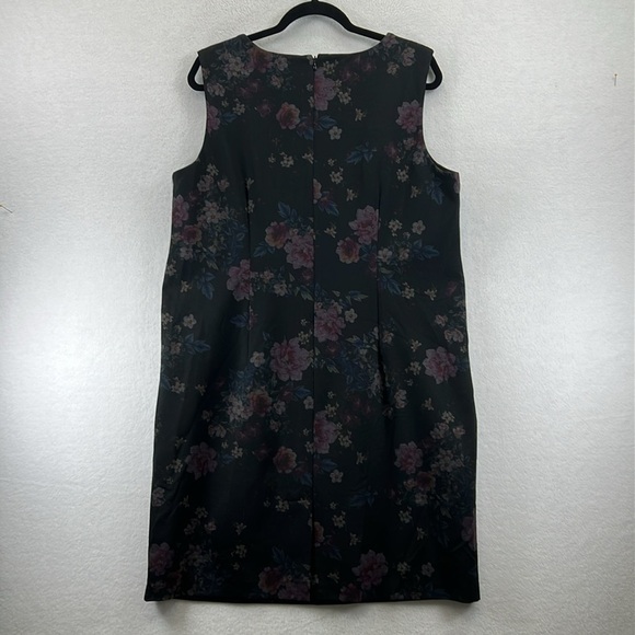 Mario Serrani Women’s Sheath Dress Size XL Black Knit W/Muted Floral Print NWT - Picture 5 of 11